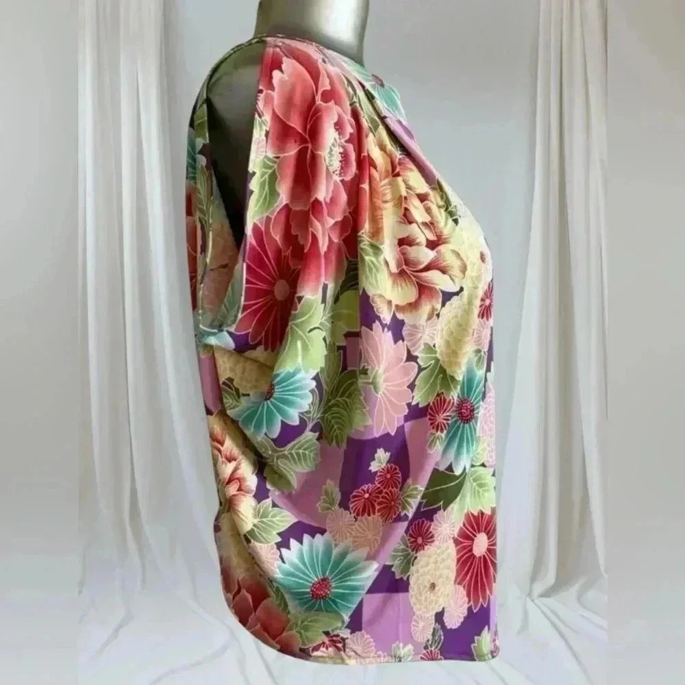 🆕BCBGMaxAzria Floral  Print Top - Picture 5 of 15